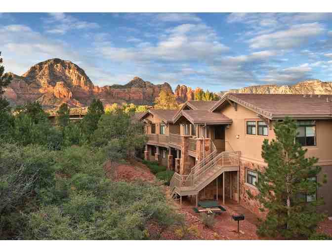 Enjoy Wine Tasting + 3 nights lxury Sedona, AZ 4.4 star Resort