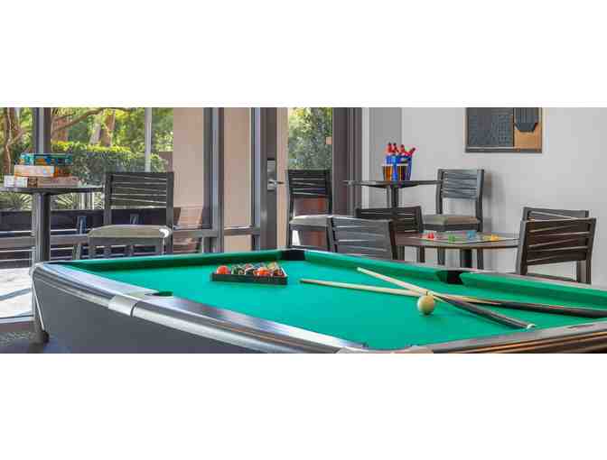 3 nights Luxury Las Vegas 2 bed suite + 2 rounds of golf