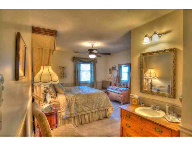 Enjoy 2 nights @ 4.9 star Blue Mountain Mist BnB Gatlinburg, TN - Photo 6