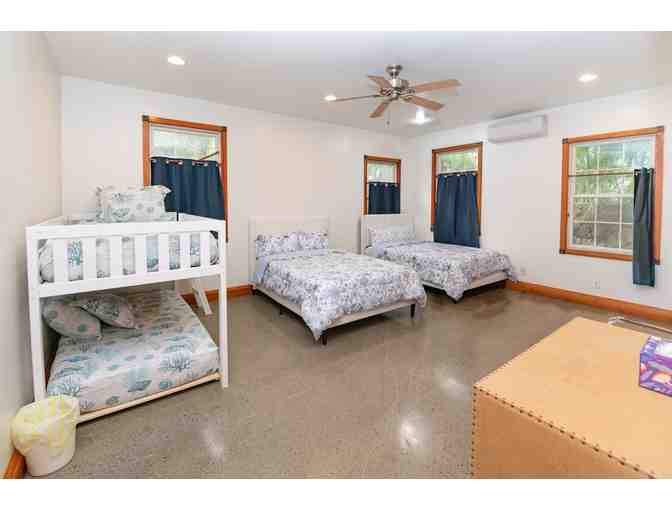 7 night Surf & Serve Trip for 8 Ocean View Home Oahu