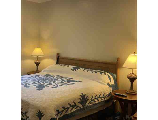 5-Night Stay in an Oceanfront Home & Private Guided Tour in Oahu