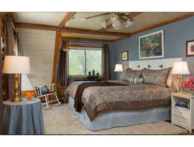 3 Nights at Most Charming B&B in Arkansas!