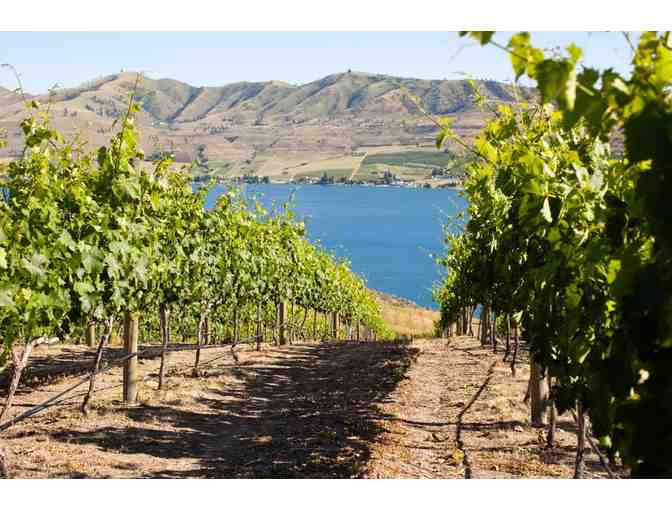 7 Nights on Lake Chelan, Washington!