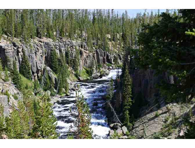 4-Night Family Trip to Yellowstone Country