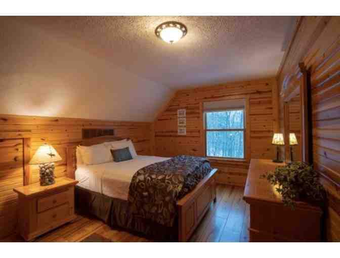 Cherry Ridge Retreat- Luxury Cabin Getaway - Photo 3