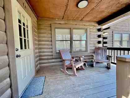 Cozy Cabin in Maggie Valley