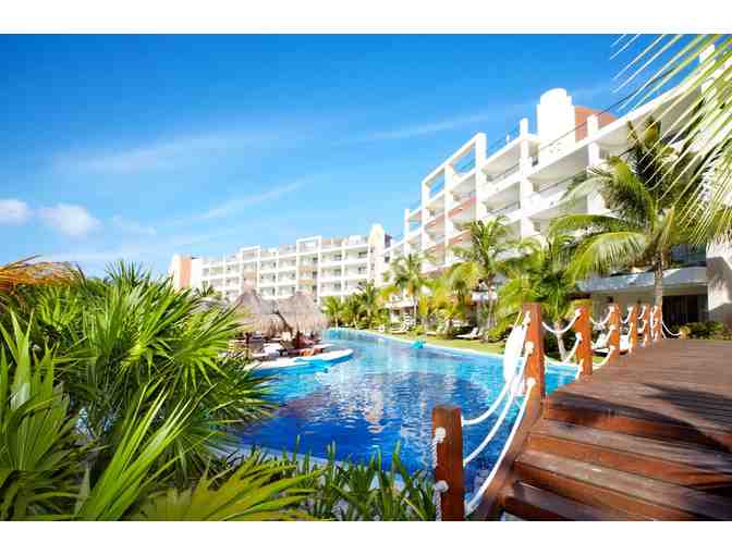 Family All-Inclusive! Cancun or Punta Cana