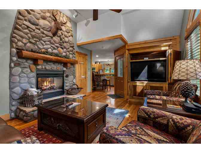 Cherry Ridge Retreat- Luxury Cabin Getaway