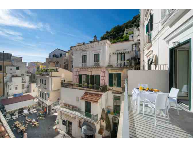 Stunning Amalfi Getaway for Two!