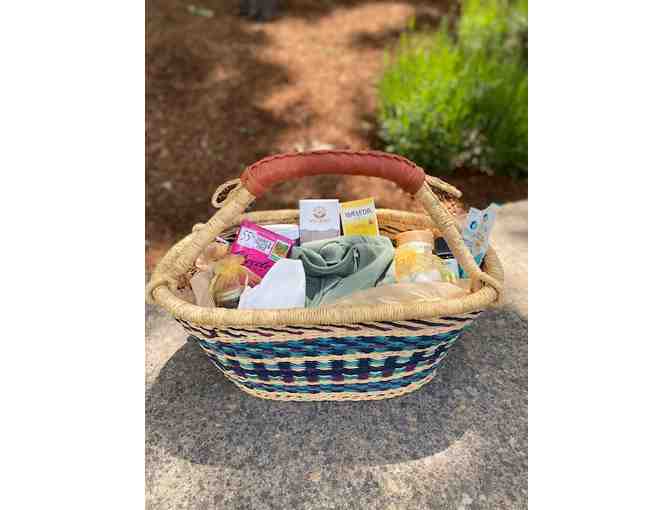 Newborn Astrosophy Reading & Bountiful Natural Products Gift Basket - Photo 1