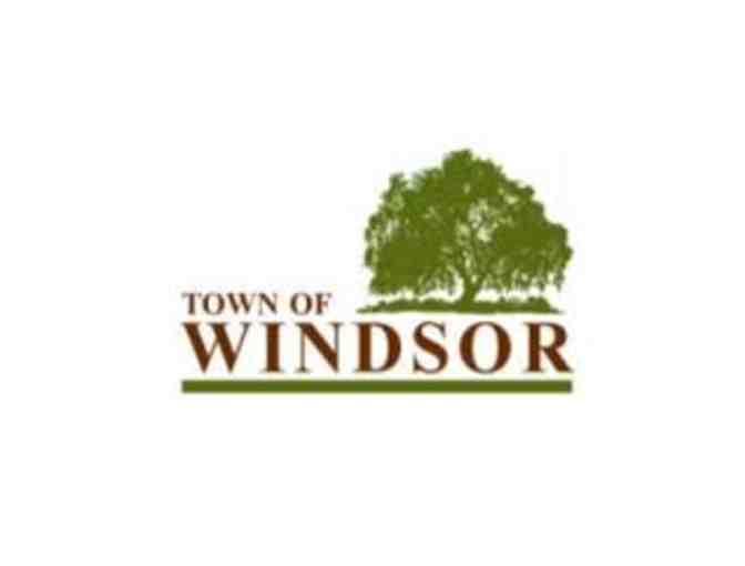 $100 Windsor Center Gift Card (and books!)