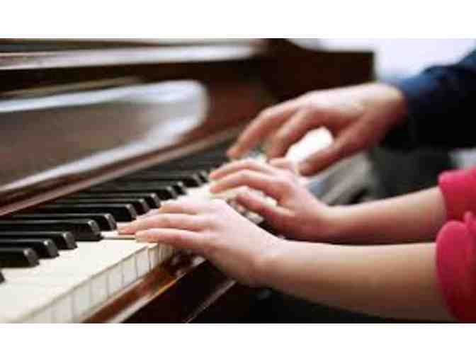 June Pierce Piano Teacher - One 45 minutes piano lesson