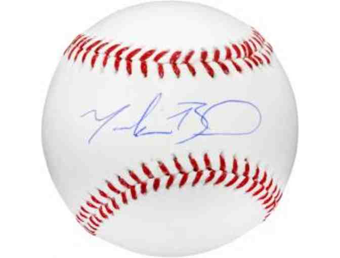 2017 Gold Glove Winner: Mookie Brett Autographed Baseball