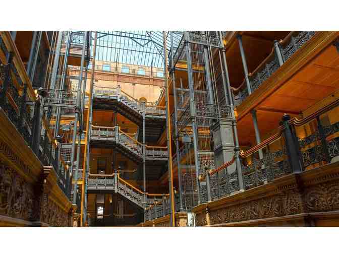 Los Angeles Conservancy: Private Group Walking Tour for 12