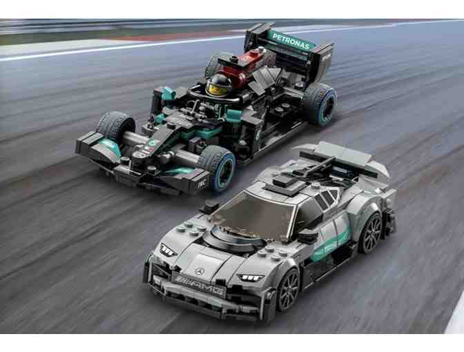 LEGO: Mercedes-AMG F1 W12 E Performance and Mercedes-AMG Project One
