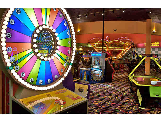 John's Incredible Pizza Company: Four Admission Passes + Endless Buffet + Drinks