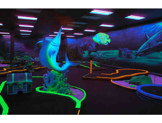 John's Incredible Pizza Company: Four Admission Passes + Endless Buffet + Drinks