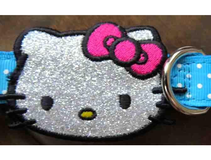 Hello Kitty Leash and Collar Set- Medium Collar