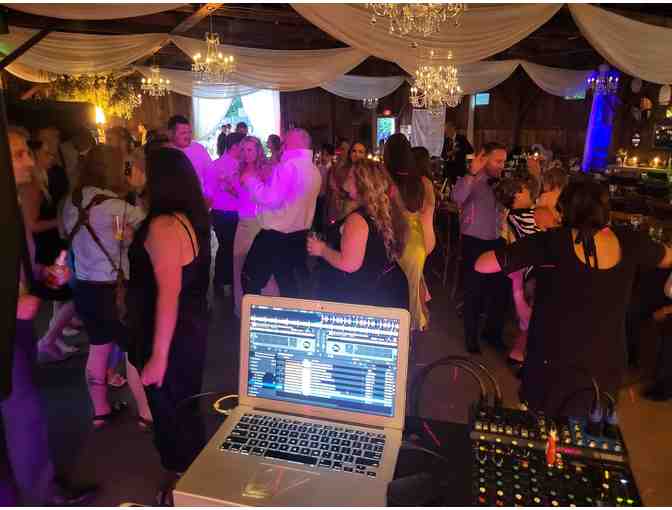 Half Off any DJ Service or Package with The Music Man