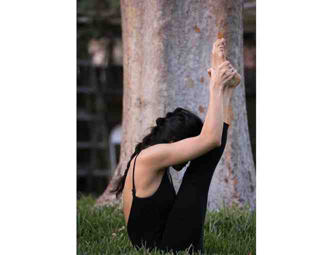 Private Ashtanga Yoga, Ayurveda Consultation & Personalized Body Oil