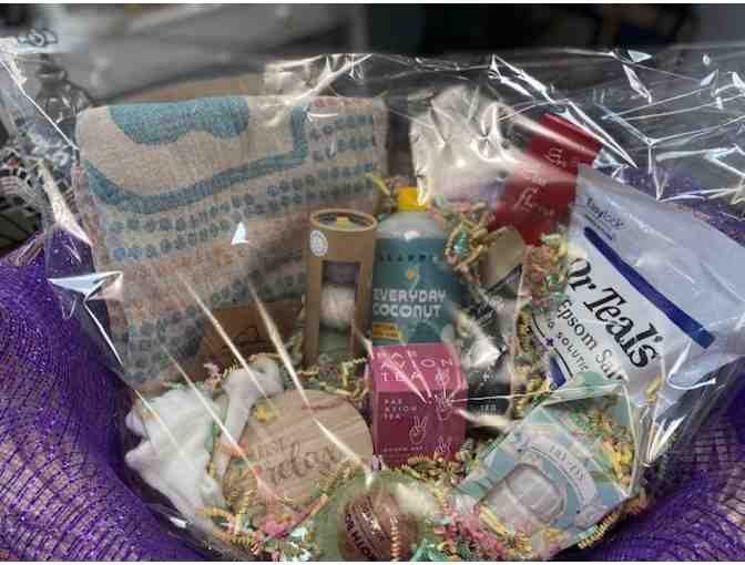 2nd Grade Class Families- Spa Basket