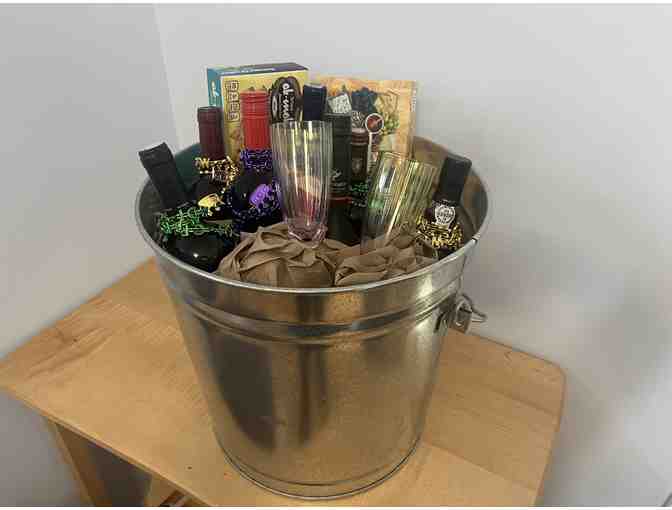 11th Grade Basket- Wines of the World