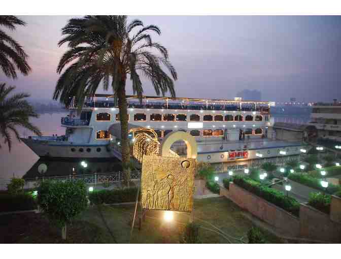 Lunch or Dinner at Andrea's Resturant (on the boat Memphis, by the Nile)