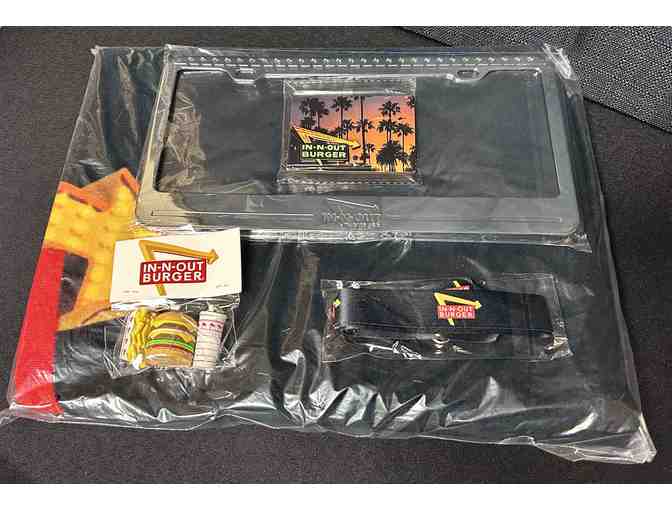 Ultimate Fan In-N-Out Package