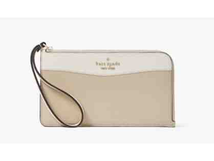 Kate Spade Lucy Colorblock Pebbled Leather Medium L-zip Wristlet in light sand