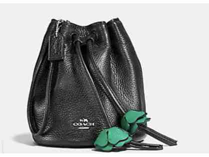COACH PETAL WRISTLET IN PEBBLE LEATHER