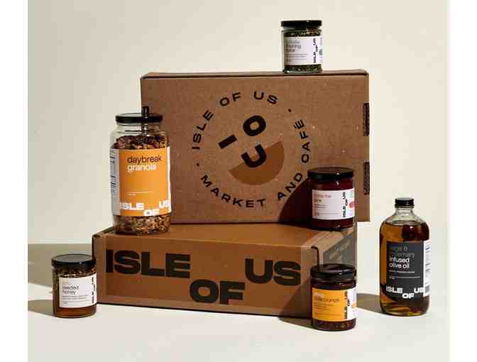 Isle of Us Deluxe Provisions Gift box