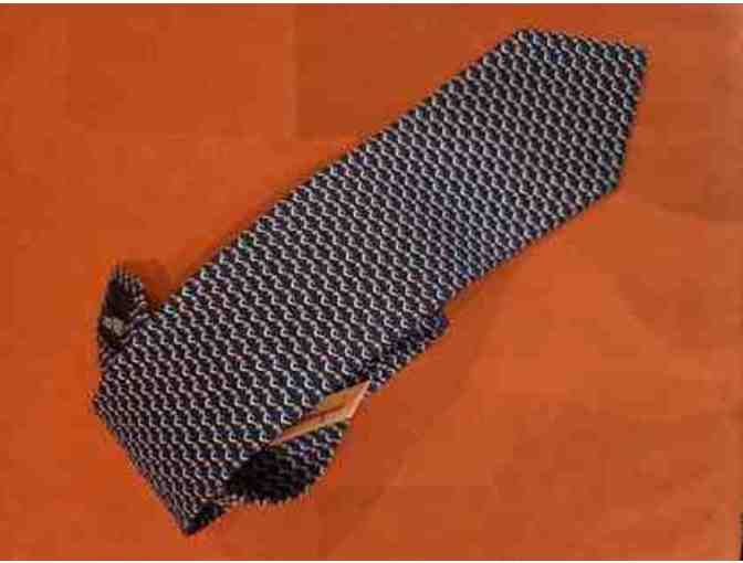 IN PERSON RAFFLE, $100/5 chances: Hunter LOVES NY!