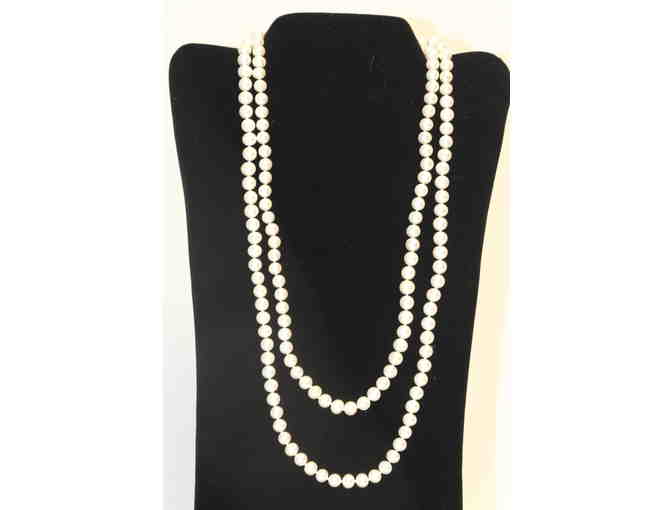 Exquisite 50' Pearl necklace from China