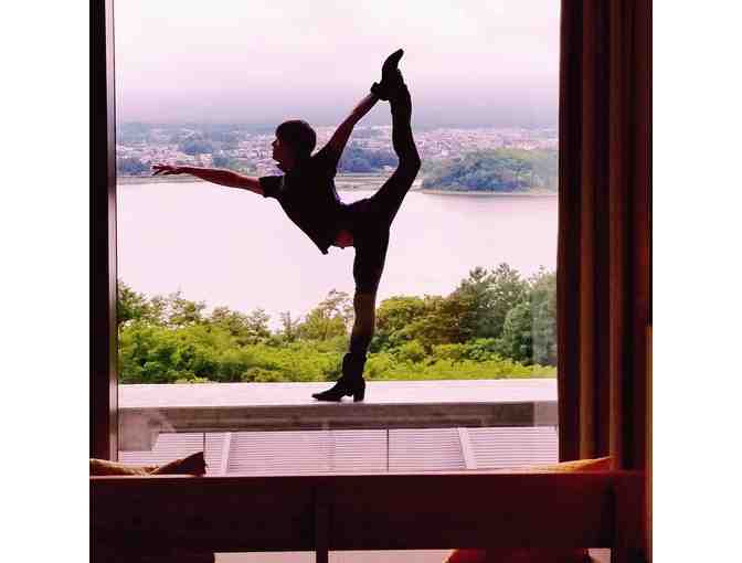 Three private ballet yoga lessons with Leo Zen, an international ballet artist