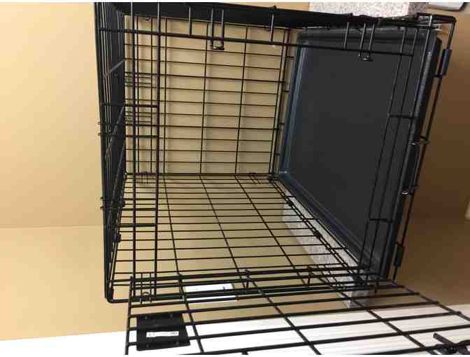 Life Stages black wire kennel