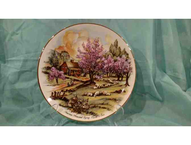 Currier & Ives 'American Homestead Spring' Plate