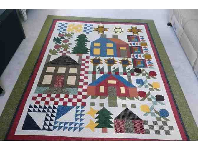 Thimbleberries Queen Size Quilt pieced by KSO Volunteer Debbie Stidham