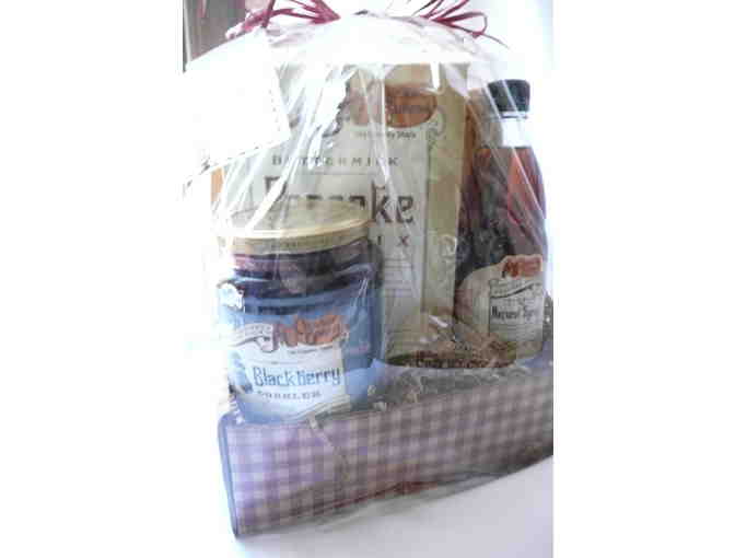 Cracker Barrel Gift Basket & Gold Card