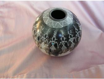 Acoma Horsehair Pottery by Irvin J. Louis (Acoma)