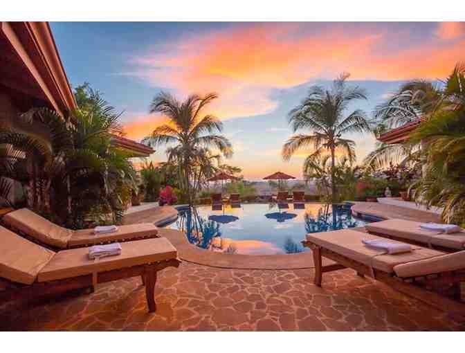 One night stay at exclusive luxury hotel Los Altos de Eros in Costa Rica