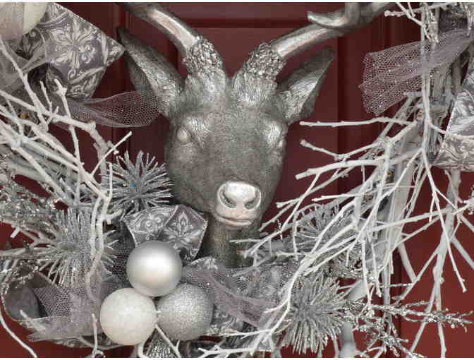 Elegant, Shiny and Bright Reindeer Wreath
