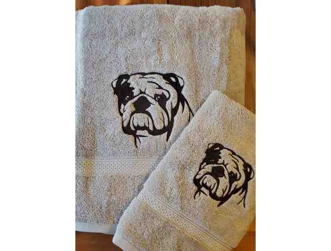 Embroidered English Bulldog Bath and Hand Towel Set in Beige