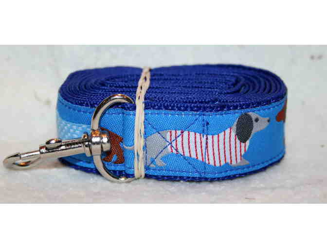 Dachshunds in Sweaters 5' Dog Leash with Blue Background