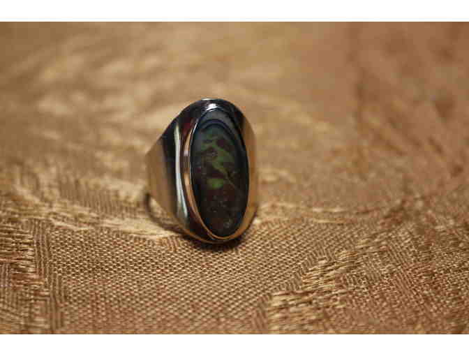 Signet style ring