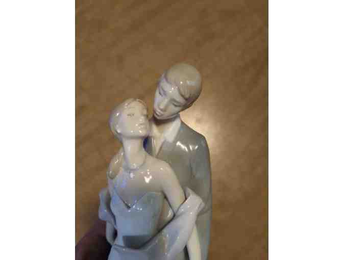 LLADRO PERFECT MATCH PORCELAIN FIGURINE