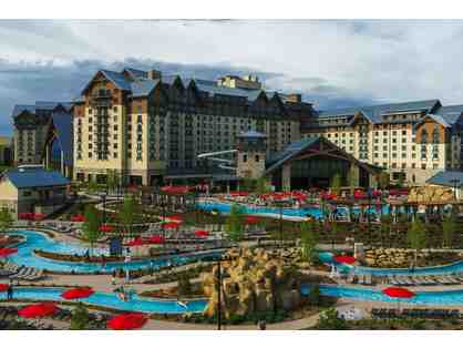 Mountain Majesty Meets Modern Luxury at the Gaylord Rockies!