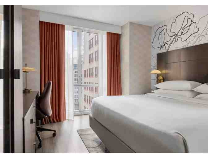 See Manhattan by Boat & Two Night Stay!