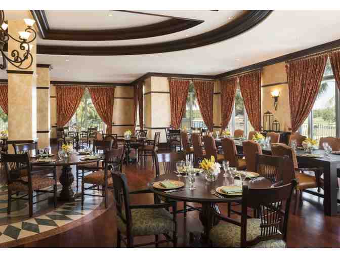 A Sun-drenched Paradise Stay in Naples!