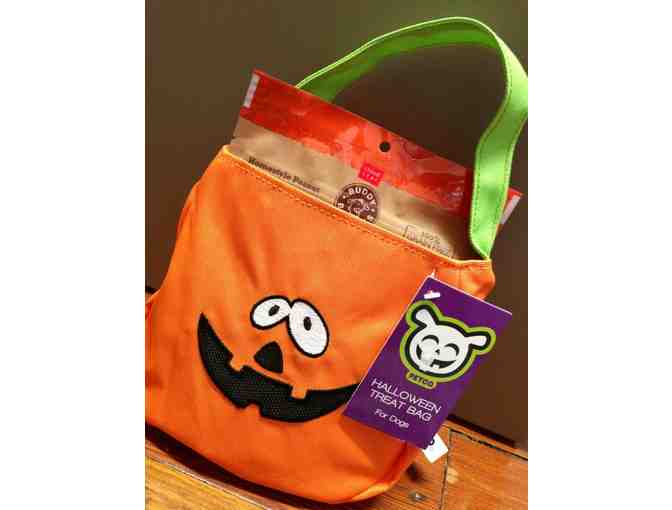 Doggie Trick-or-Treat Basket #1 (size small collar)