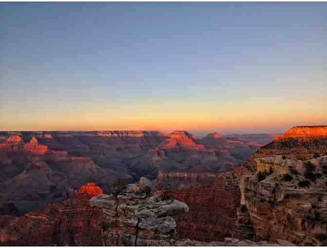 Grand Canyon Starry Nights: 3-Night Sky Dome with Grand Canyon Sunset Tour for 2
